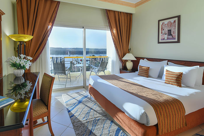 img-hotel